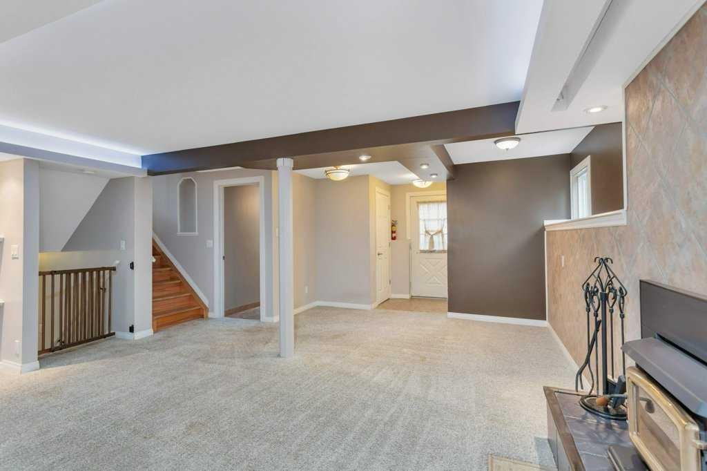 7 Nellis Avenue, Red Deer, AB - Indoor