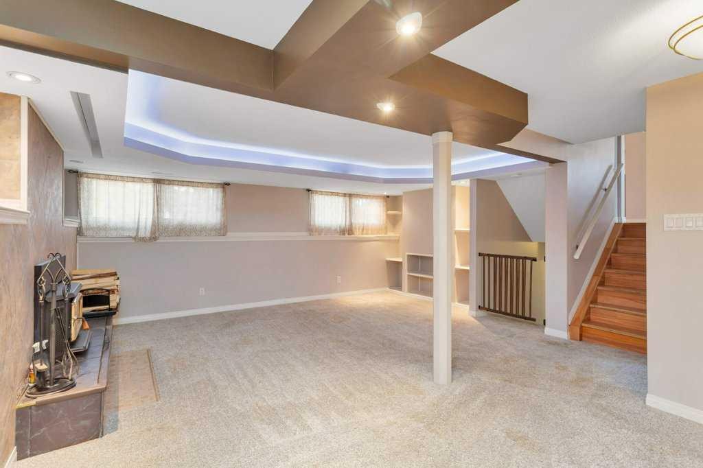 7 Nellis Avenue, Red Deer, AB - Indoor