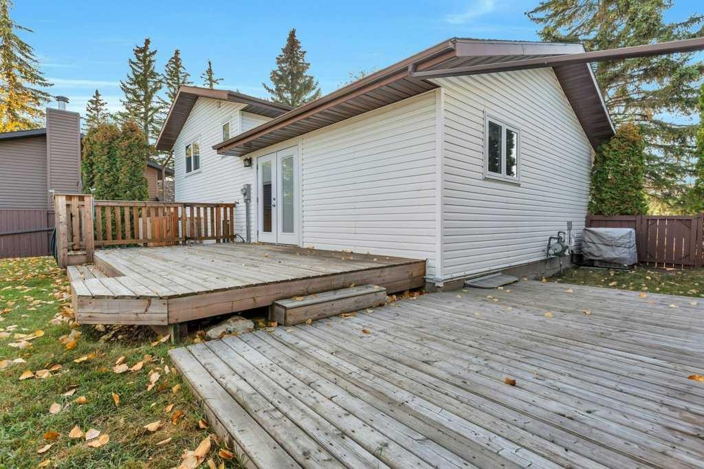 7 Nellis Avenue, Red Deer, AB - Outdoor With Deck Patio Veranda With Exterior