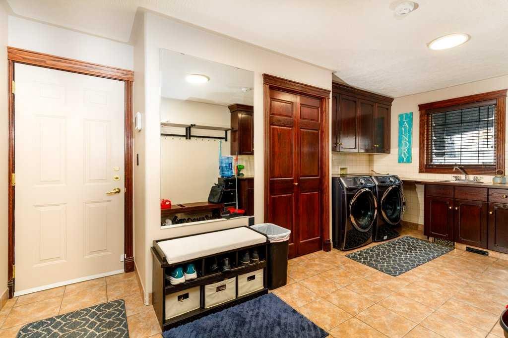 85 Oberlin Avenue, Red Deer, AB - Indoor