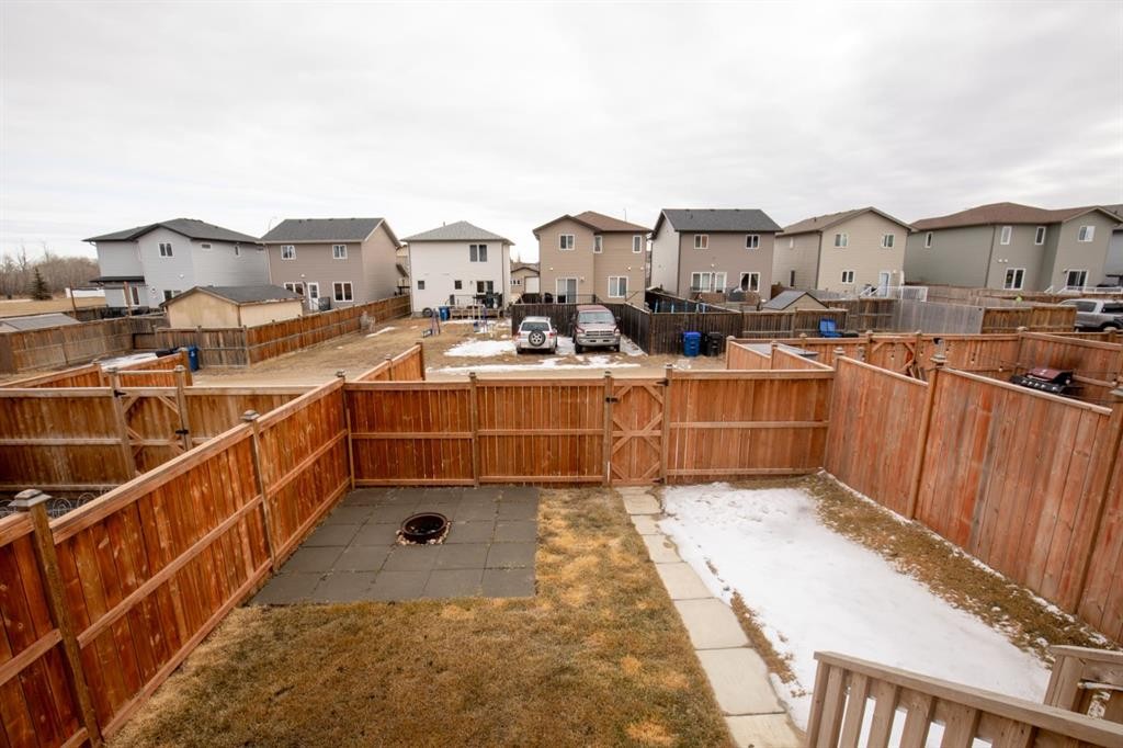 178 Ava Crescent, Blackfalds, AB - Outdoor With Backyard With Exterior