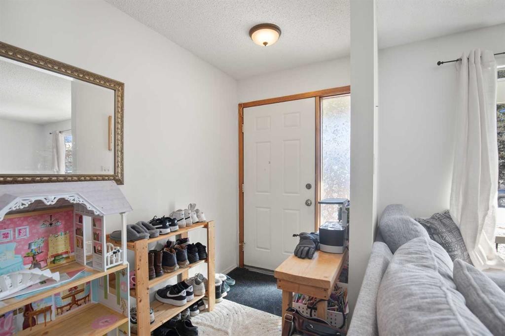 30 Greig Drive, Red Deer, AB - Indoor