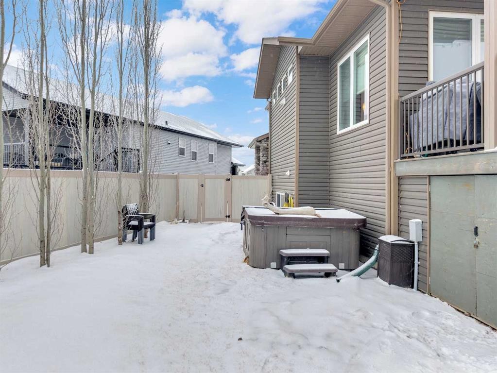 94 Mackenzie Crescent, Lacombe, AB - Outdoor