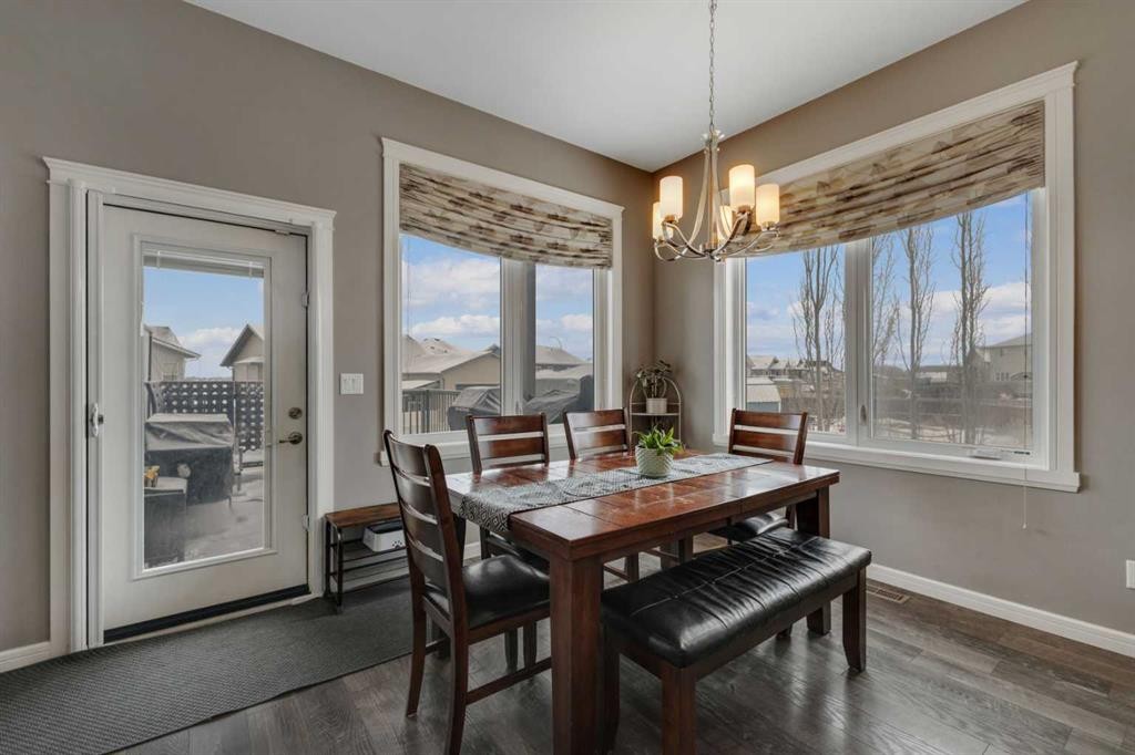 94 Mackenzie Crescent, Lacombe, AB - Indoor Photo Showing Dining Room