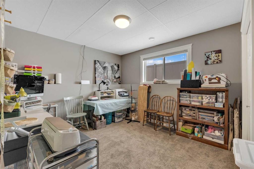 94 Mackenzie Crescent, Lacombe, AB - Indoor