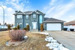 85 Hathaway Lane Lacombe, AB T4L 1T3