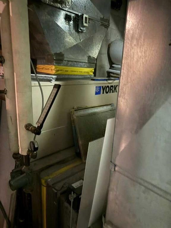 10623 West Valley Road, Calgary, AB