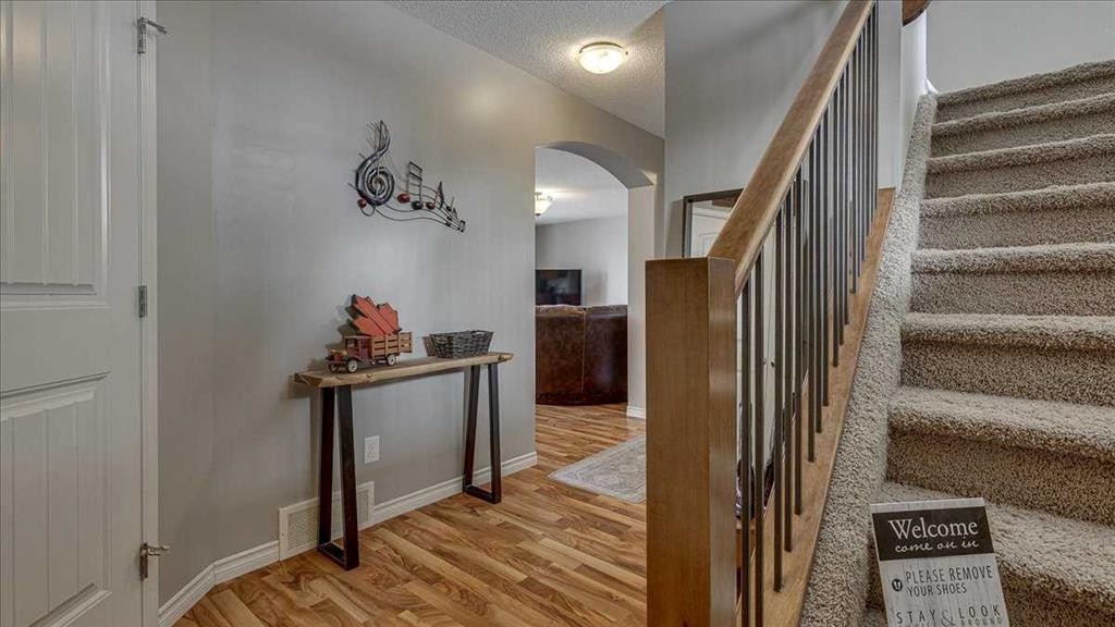 148 Valley Crescent, Blackfalds, AB - Indoor Photo Showing Other Room