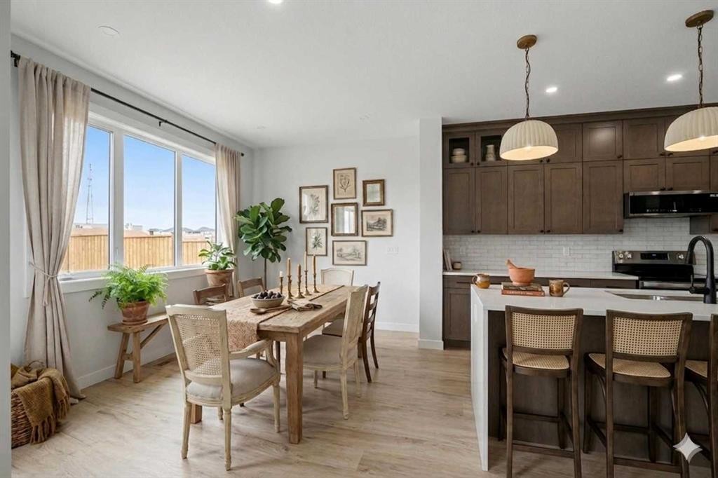 115 Crestview Boulevard, Sylvan Lake, AB - Indoor Photo Showing Other Room