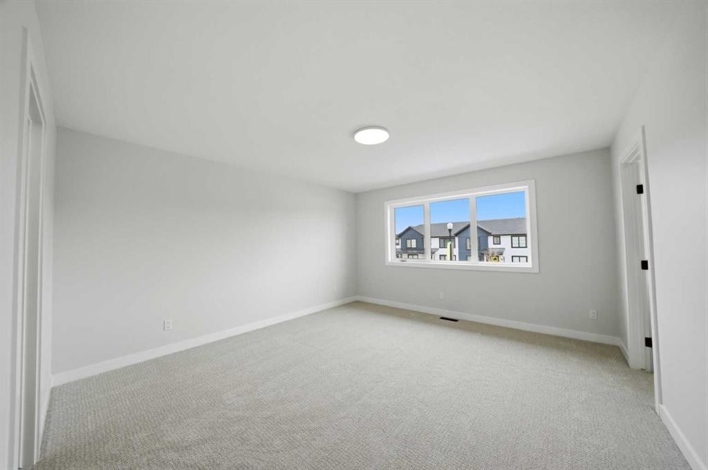 115 Crestview Boulevard, Sylvan Lake, AB - Indoor Photo Showing Other Room