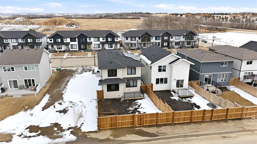 115 Crestview Boulevard, Sylvan Lake, AB - Outdoor