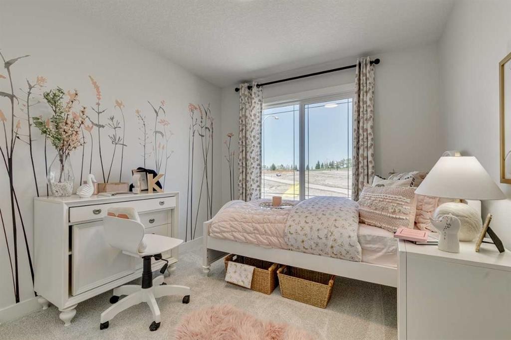 23 Verdure Gate Sw, Calgary, AB - Indoor Photo Showing Other Room