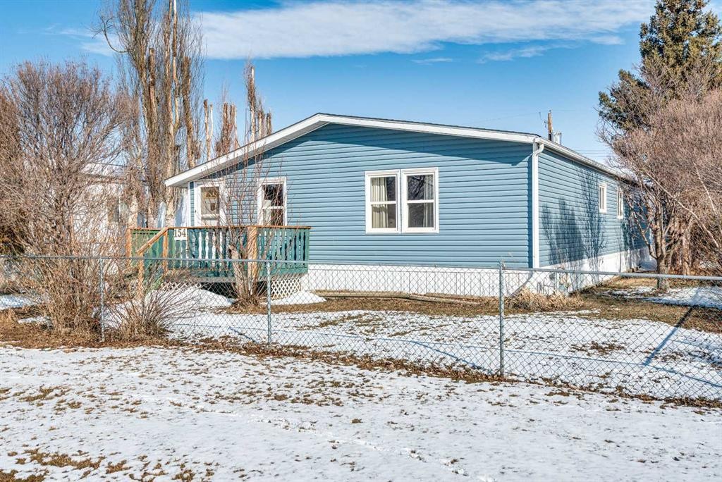 154 Devilder, Trochu, AB - Outdoor