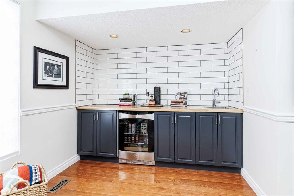 14 Warwick Drive, Red Deer, AB - Indoor