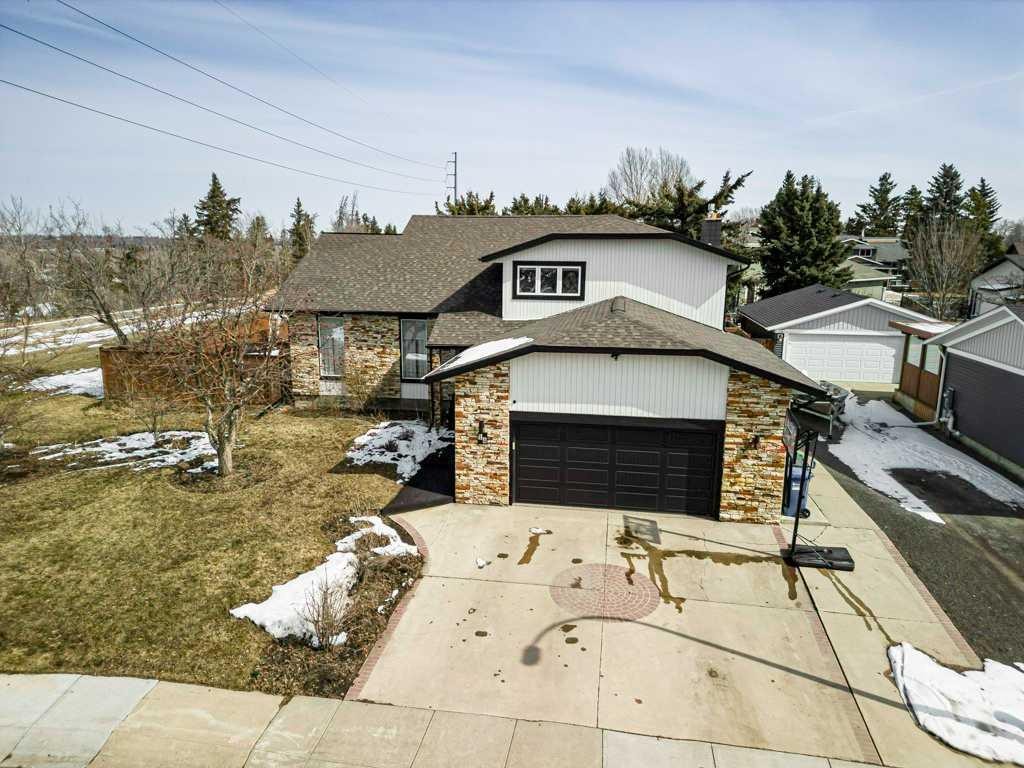 14 Warwick Drive, Red Deer, AB - Outdoor