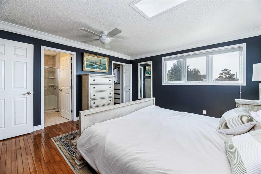 14 Warwick Drive, Red Deer, AB - Indoor Photo Showing Bedroom
