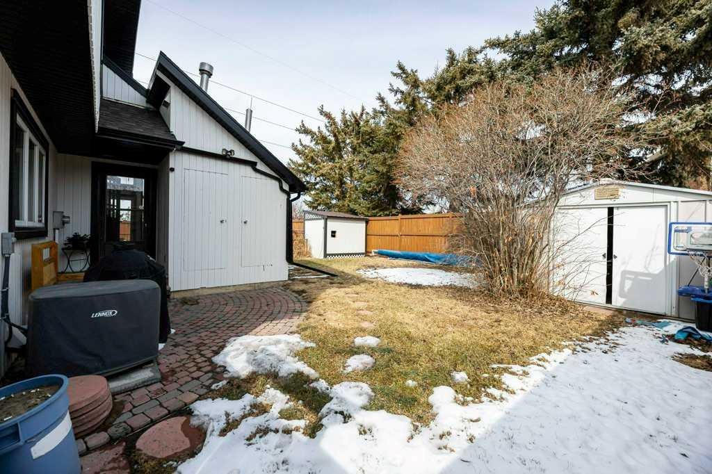 14 Warwick Drive, Red Deer, AB - Outdoor
