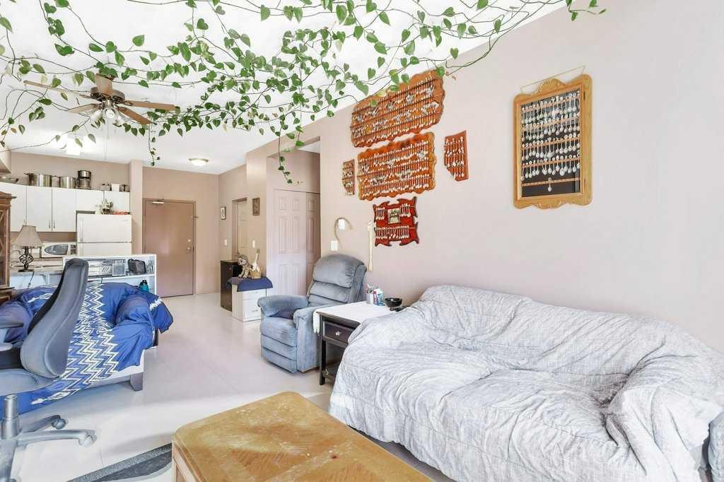 108-80A Kelloway Crescent, Red Deer, AB - Indoor