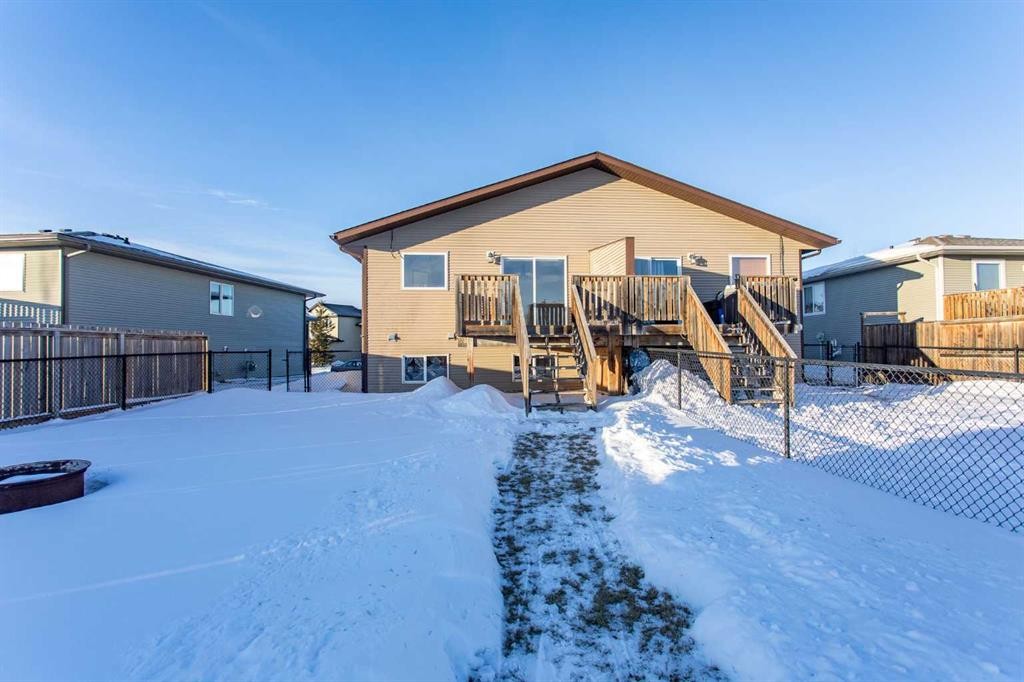 92 Iron Wolf Boulevard, Lacombe, AB - Outdoor