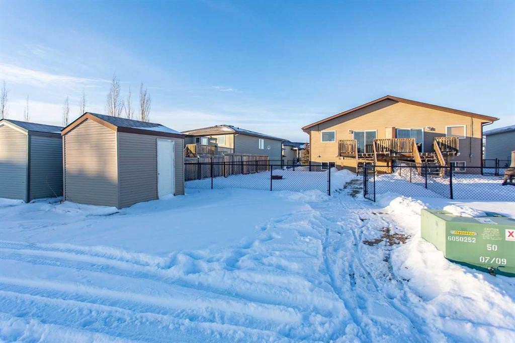 92 Iron Wolf Boulevard, Lacombe, AB - Outdoor