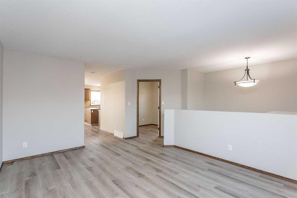 92 Iron Wolf Boulevard, Lacombe, AB - Indoor