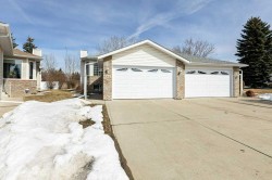 135 Doran Crescent Red Deer, AB T4R 2M8