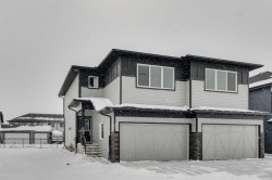 27 Linden Place Rural Red Deer County, AB T4E 3C4