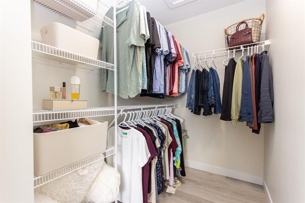 224 Emerald Drive, Red Deer, AB - Indoor With Storage