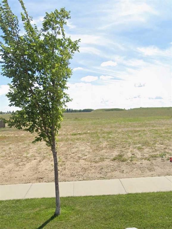 7106 38 Avenue, Camrose, AB