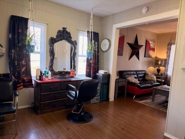5016 51 Street, Hardisty, AB - Indoor