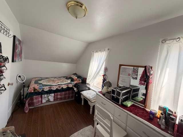5016 51 Street, Hardisty, AB - Indoor Photo Showing Bedroom