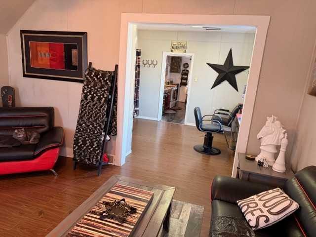 5016 51 Street, Hardisty, AB - Indoor
