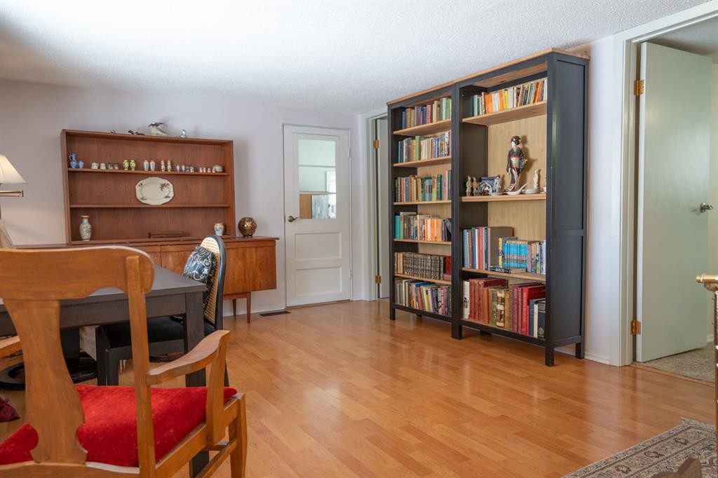 5223 Newson Boulevard, Bashaw, AB - Indoor