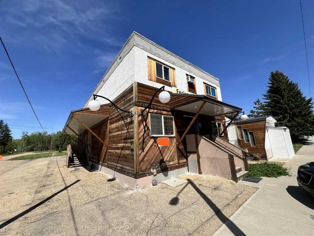 230 Main Street, Ferintosh, AB