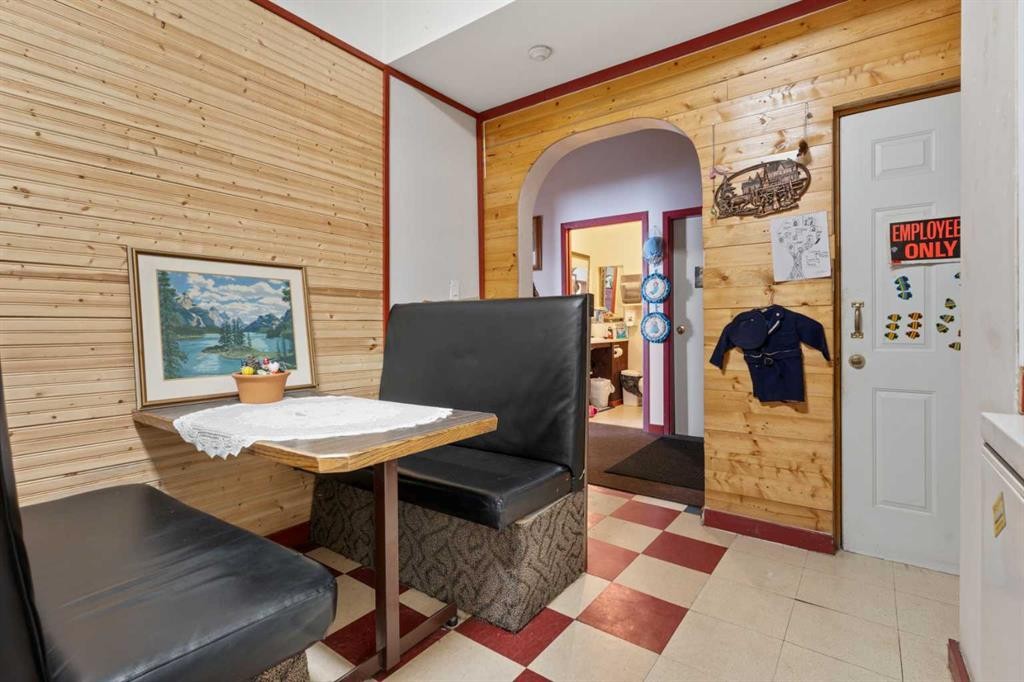 230 Main Street, Ferintosh, AB