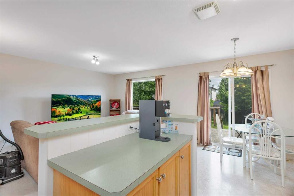 116 Arthur Close, Red Deer, AB - Indoor