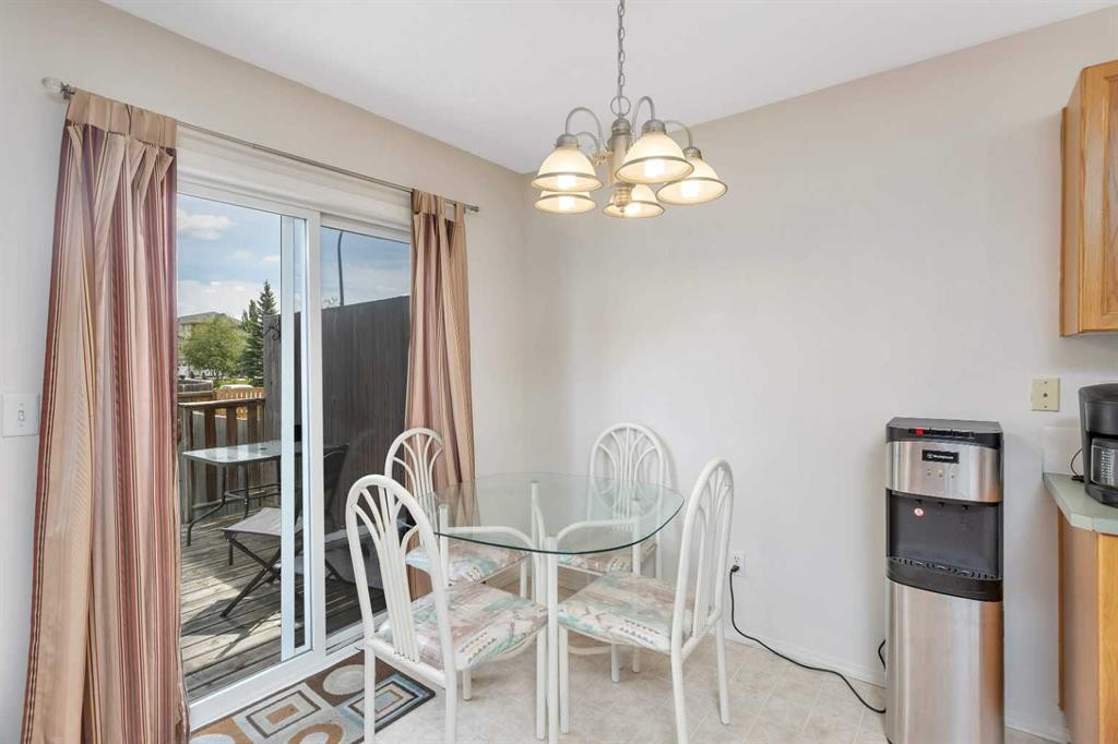 116 Arthur Close, Red Deer, AB - Indoor Photo Showing Dining Room