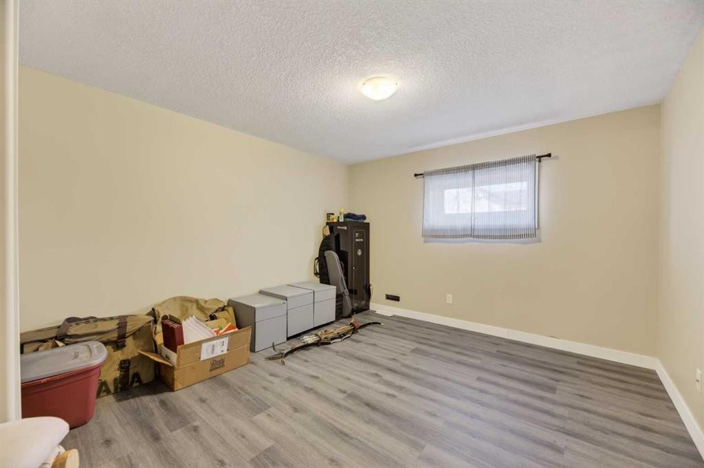 1 Destiny Way, Olds, AB - Indoor Photo Showing Other Room