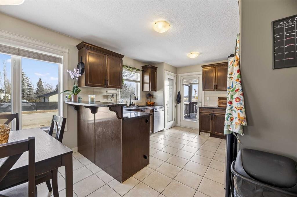 1 Destiny Way, Olds, AB - Indoor