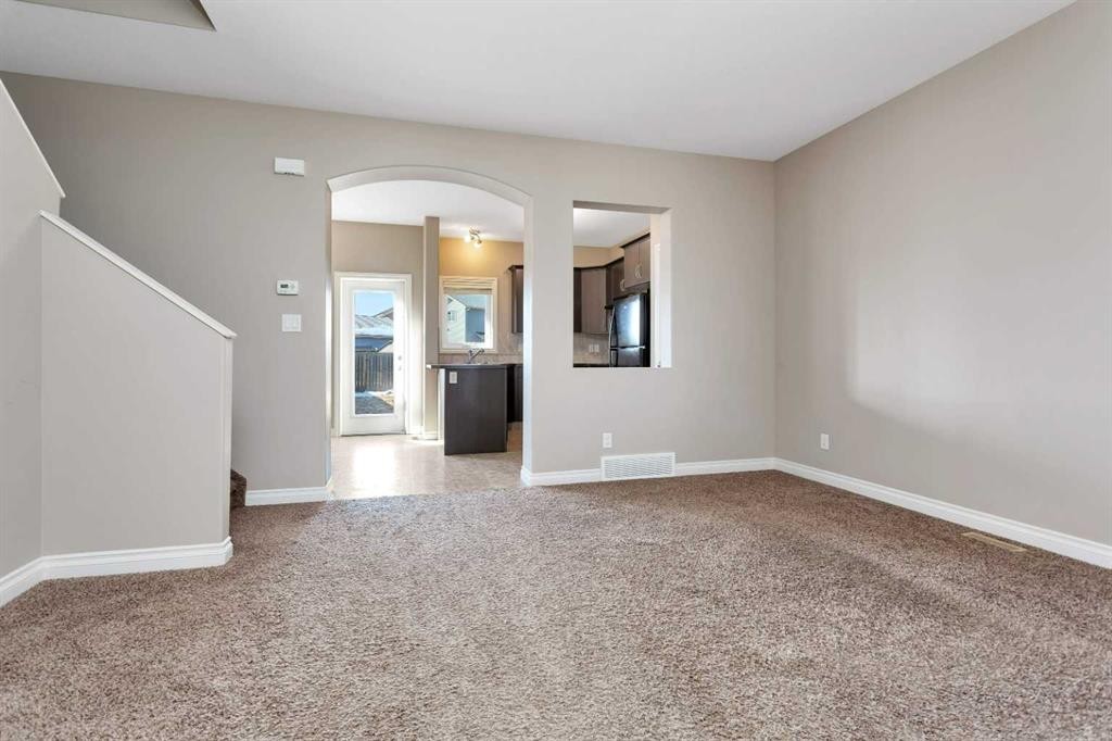 8 Ross Close, Sylvan Lake, AB - Indoor Photo Showing Other Room
