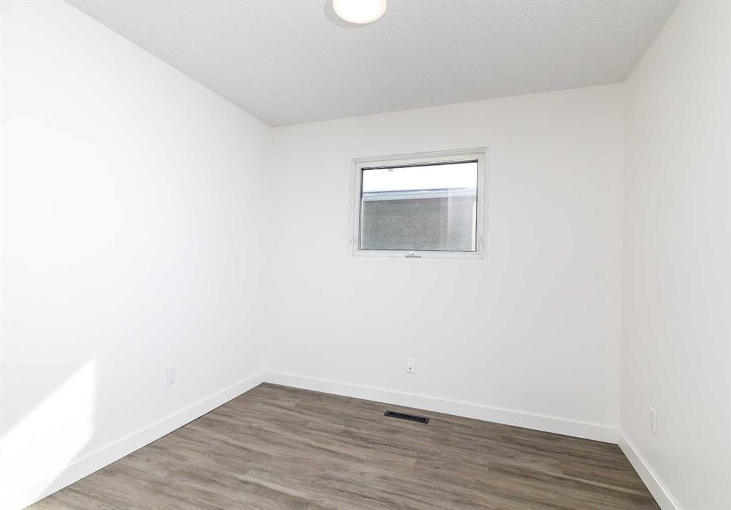 47 Olsen Street, Red Deer, AB - Indoor Photo Showing Other Room