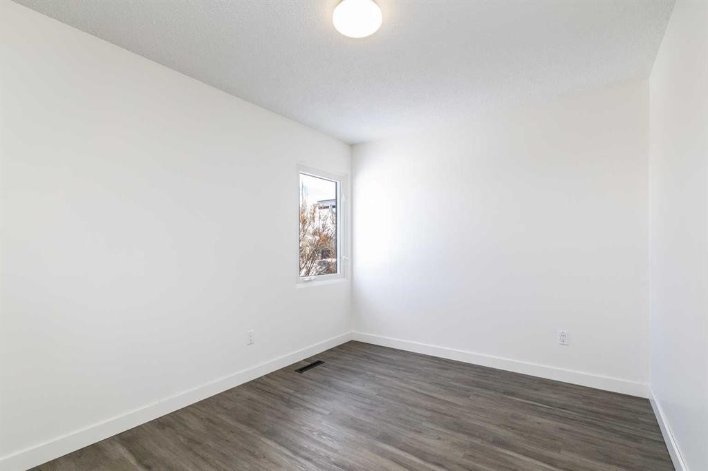 47 Olsen Street, Red Deer, AB - Indoor Photo Showing Other Room