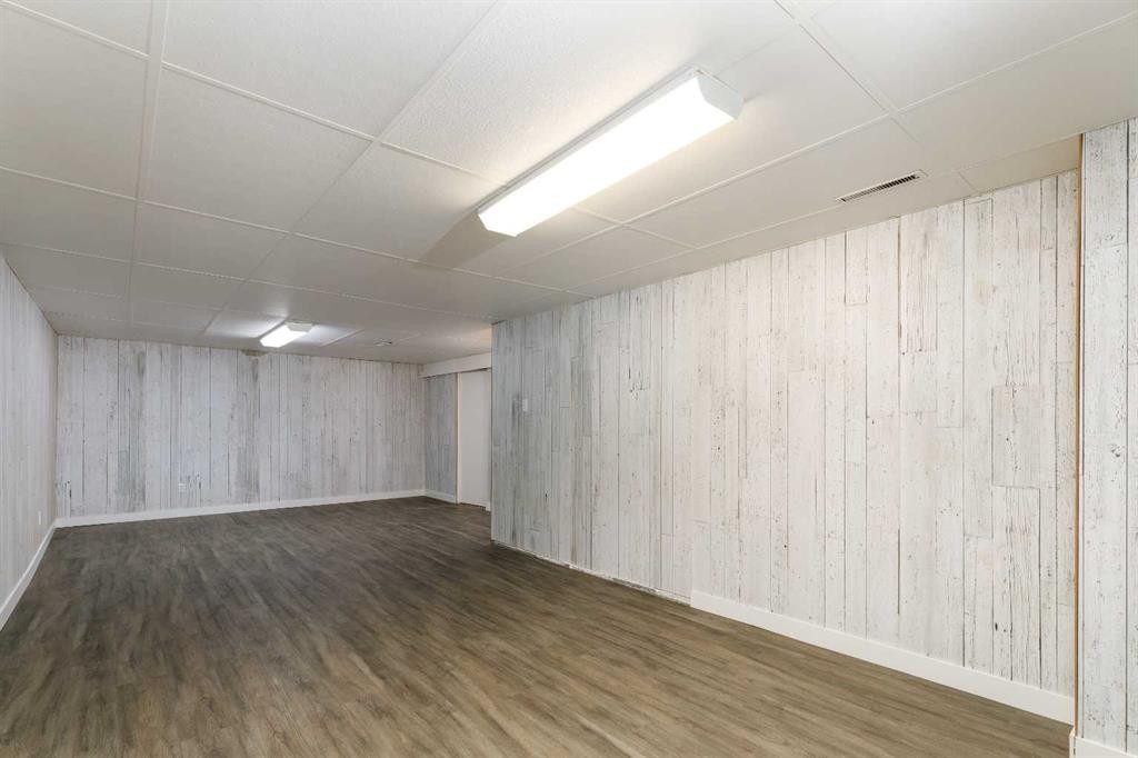 47 Olsen Street, Red Deer, AB - Indoor Photo Showing Other Room