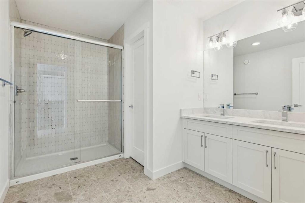 25 Linden Place, Rural Red Deer County, AB - Indoor Photo Showing Bathroom