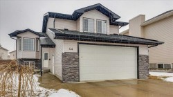 44 Irving Crescent Red Deer, AB T4R 3R9