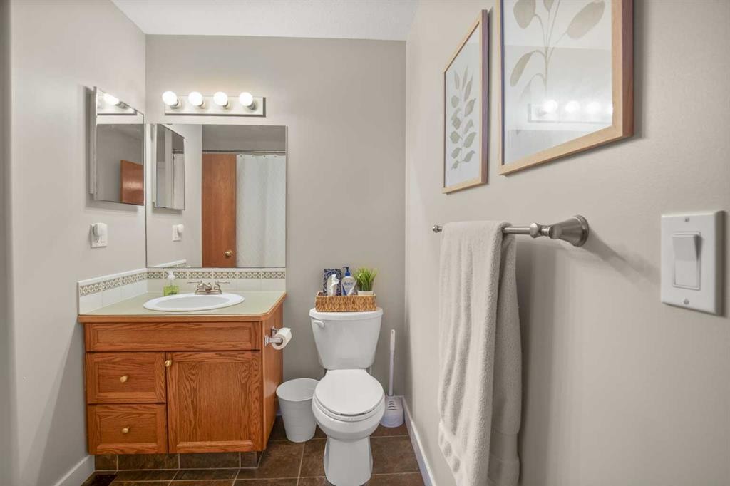 71 Abel Close, Red Deer, AB - Indoor Photo Showing Bathroom