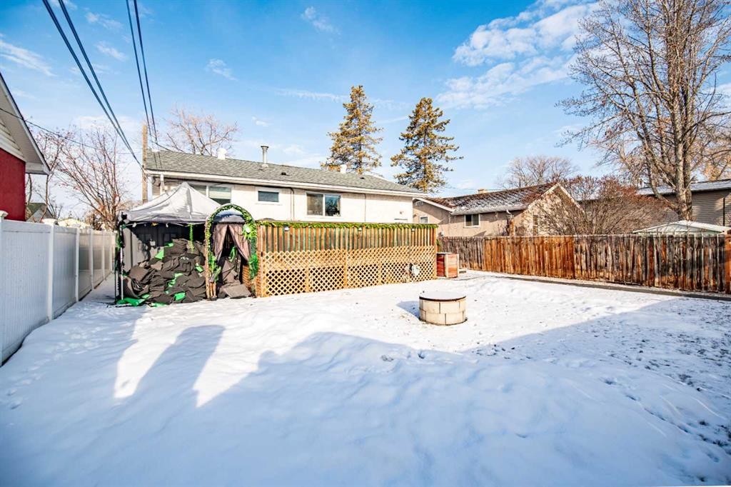 5903 56 Avenue, Red Deer, AB - Outdoor
