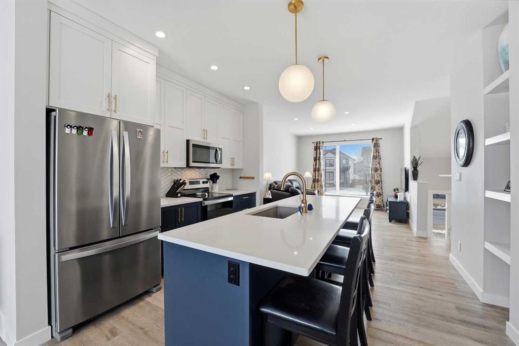 44 Evergreen Way, Red Deer, AB - Indoor Photo Showing Kitchen With Stainless Steel Kitchen With Upgraded Kitchen