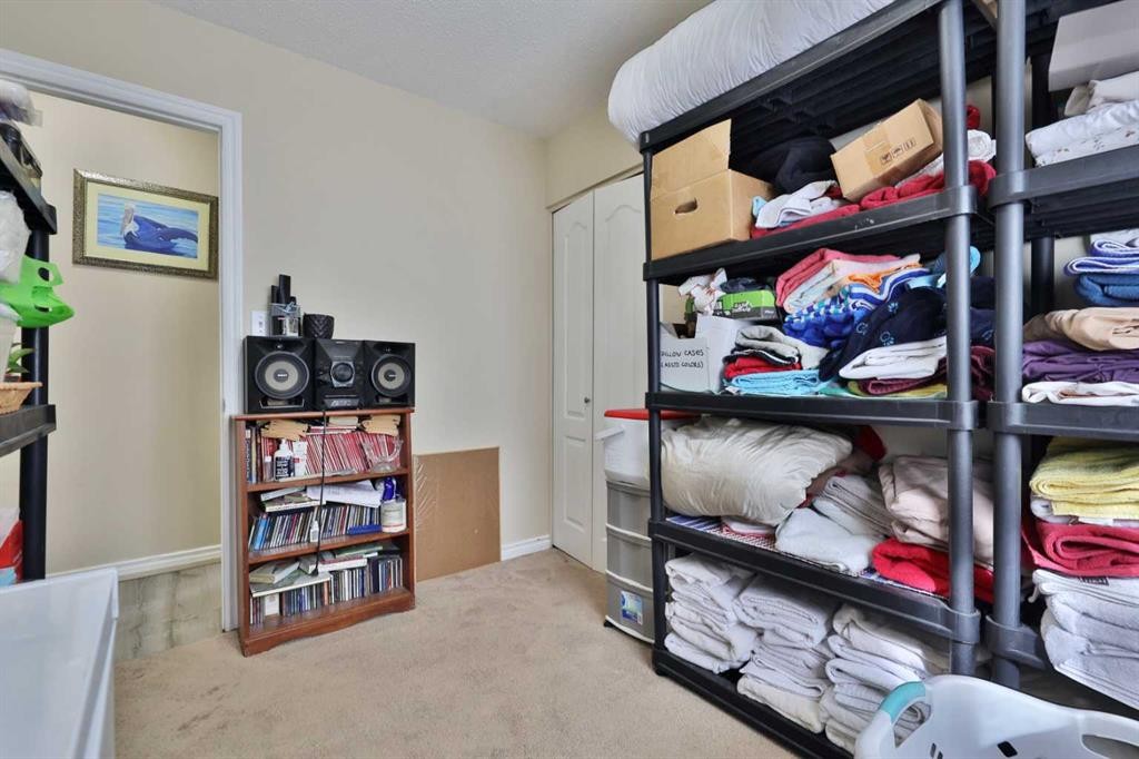 6403A 49 Avenue, Camrose, AB - Indoor