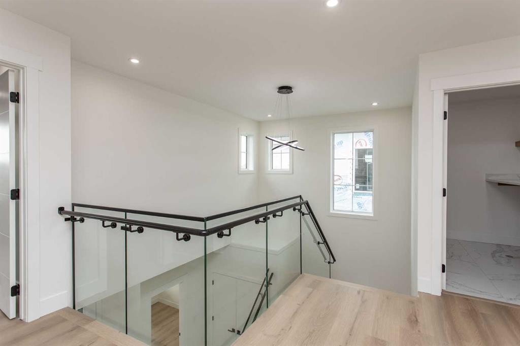 17 Thatcher Avenue, Red Deer, AB - Indoor Photo Showing Other Room